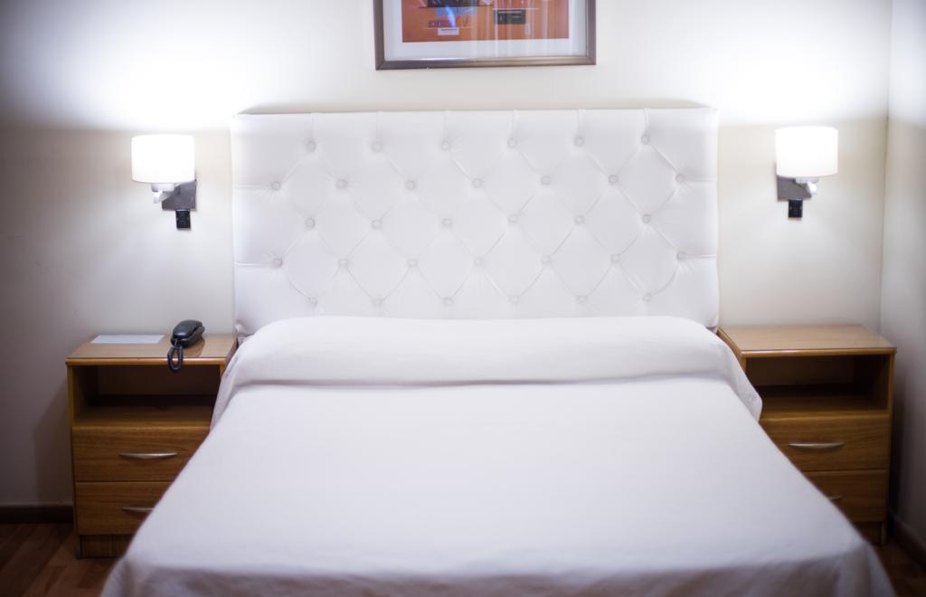 Hotel Vina De Italia Cordoba Dış mekan fotoğraf